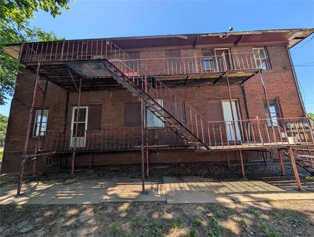 Photo 2 — 101 N 7th Street, Ponca City, OK 74601