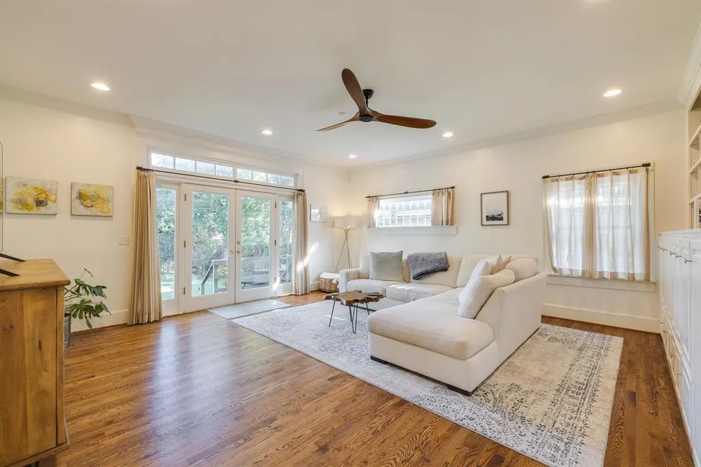Photo 8 — 217 NW 20th Street, Oklahoma City, OK 73103