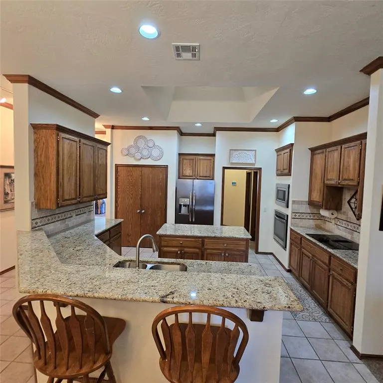 Photo 10 — 12209 Village Lane, Oklahoma City, OK 73170