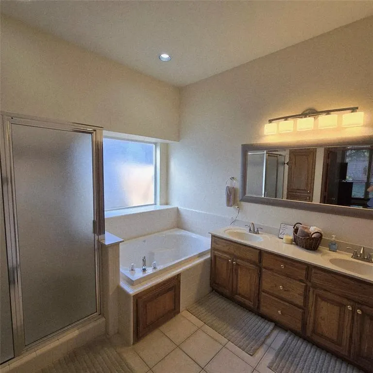 Photo 24 — 12209 Village Lane, Oklahoma City, OK 73170