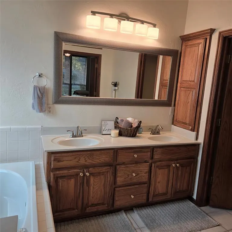 Photo 25 — 12209 Village Lane, Oklahoma City, OK 73170