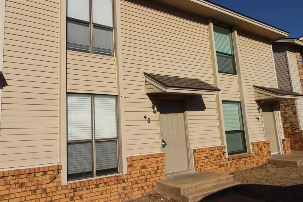 Front exterior — 1901 Lindsey Street 40, Norman, OK 73071