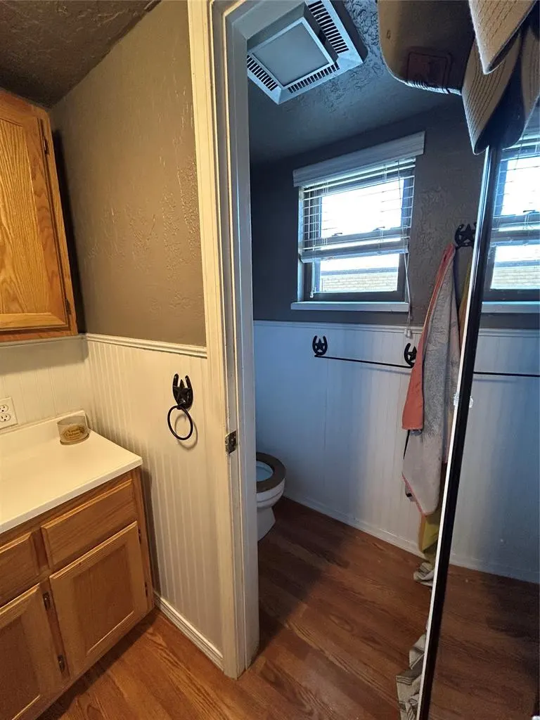 Photo 6 — 414 N Broadway Avenue, Hobart, OK 73651