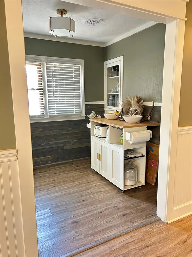 Photo 13 — 414 N Broadway Avenue, Hobart, OK 73651