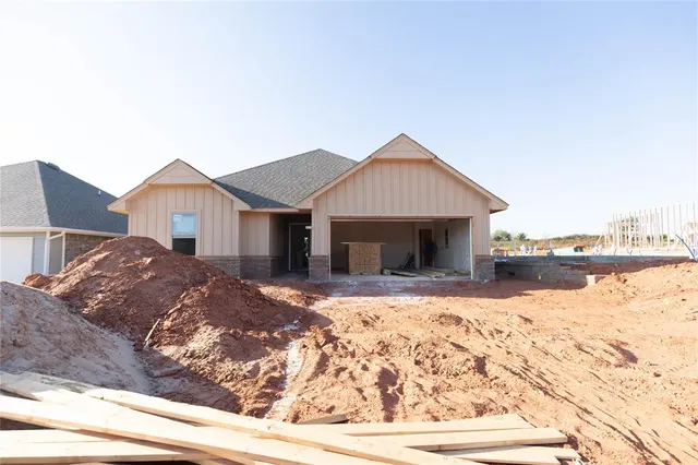 Photo 2 — 10348 SW 56th Street, Mustang, OK 73064