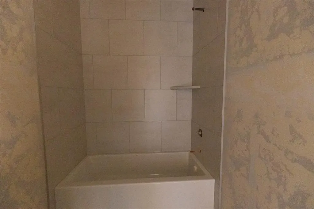 Photo 16 — 10348 SW 56th Street, Mustang, OK 73064