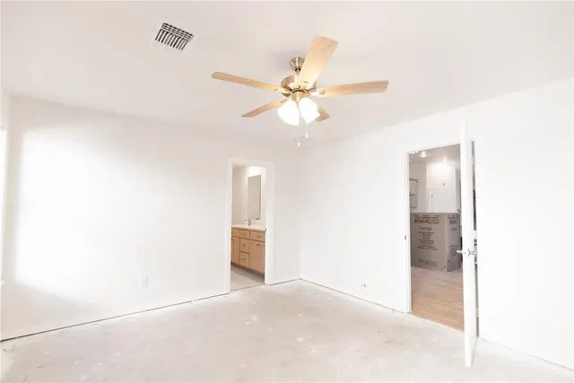 Photo 5 — 10348 SW 56th Street, Mustang, OK 73064