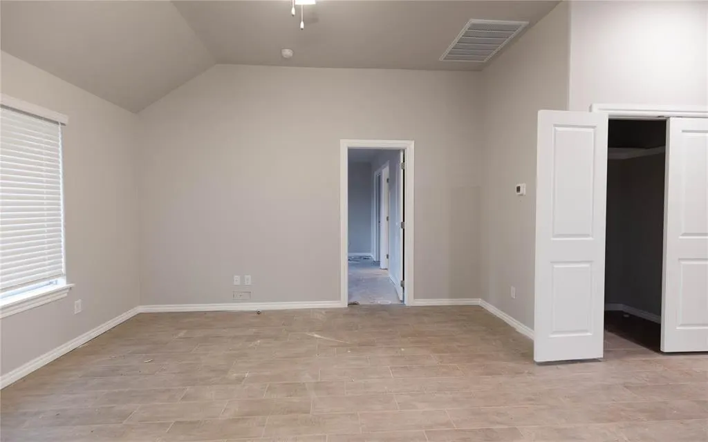 Photo 4 — 10344 SW 56th Street, Mustang, OK 73064