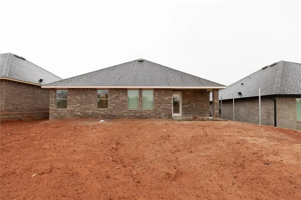 Photo 21 — 10344 SW 56th Street, Mustang, OK 73064