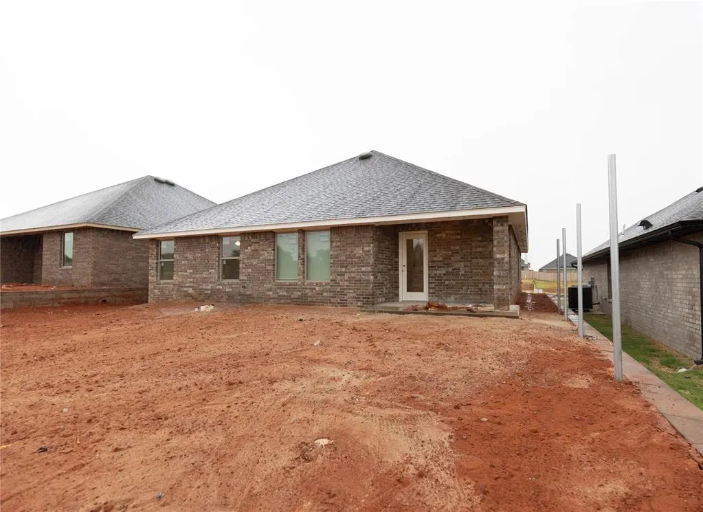 Photo 22 — 10344 SW 56th Street, Mustang, OK 73064
