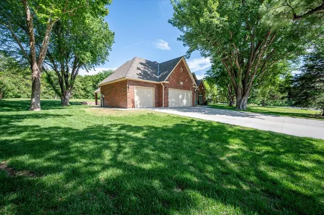 Photo 3 — 10512 Highview Drive, Oklahoma City, OK 73151