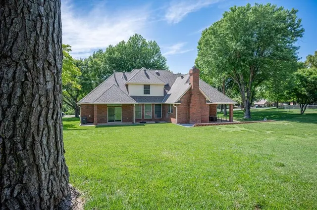 Photo 8 — 10512 Highview Drive, Oklahoma City, OK 73151