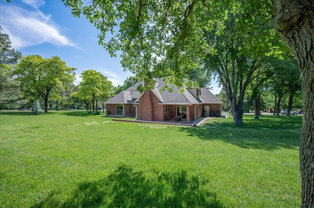 Photo 9 — 10512 Highview Drive, Oklahoma City, OK 73151