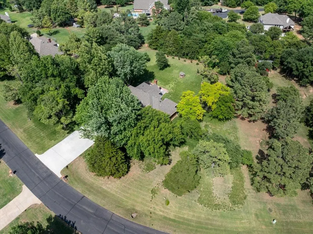 Photo 11 — 10512 Highview Drive, Oklahoma City, OK 73151