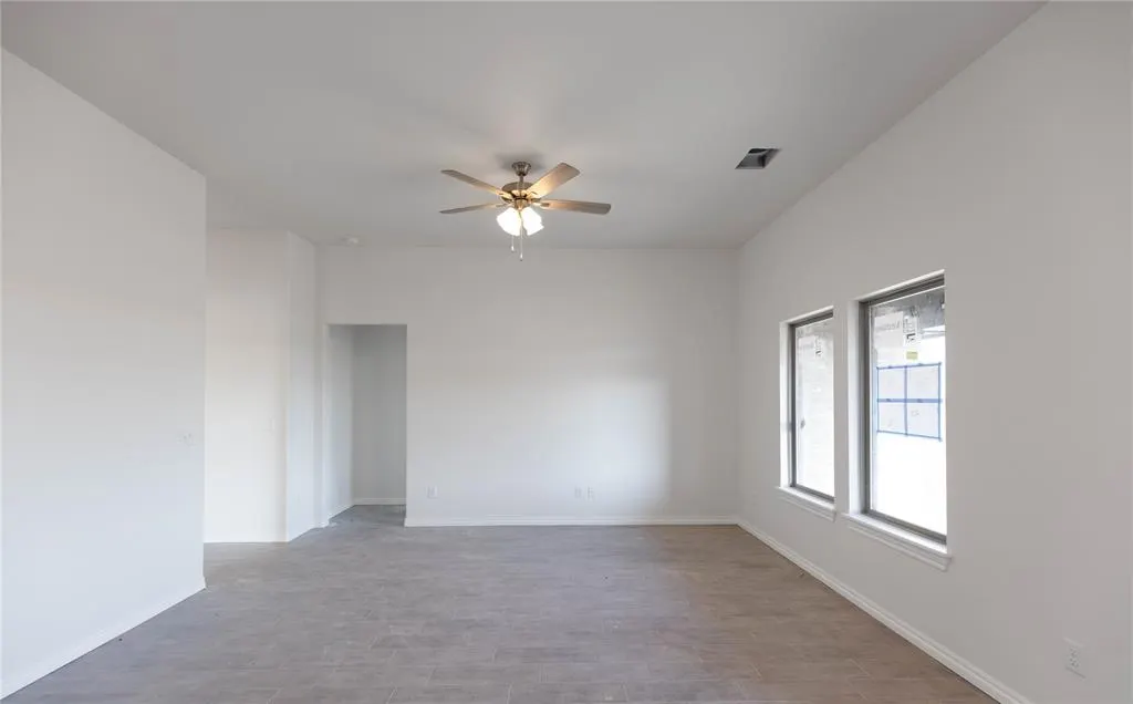 Photo 7 — 9217 NW 119th Street, Yukon, OK 73099