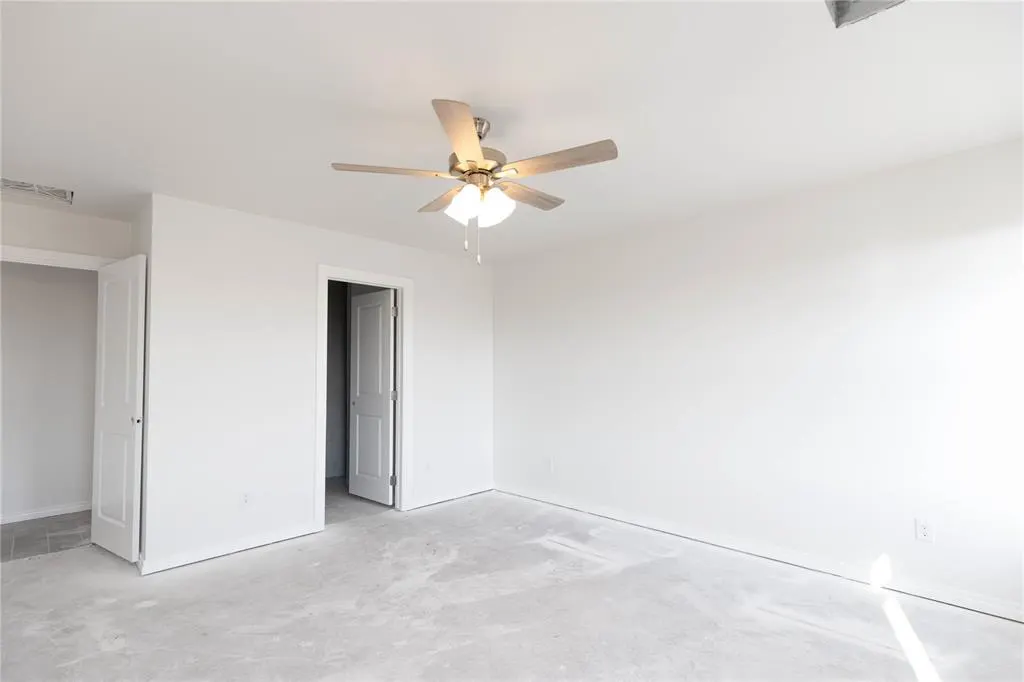 Photo 8 — 9217 NW 119th Street, Yukon, OK 73099