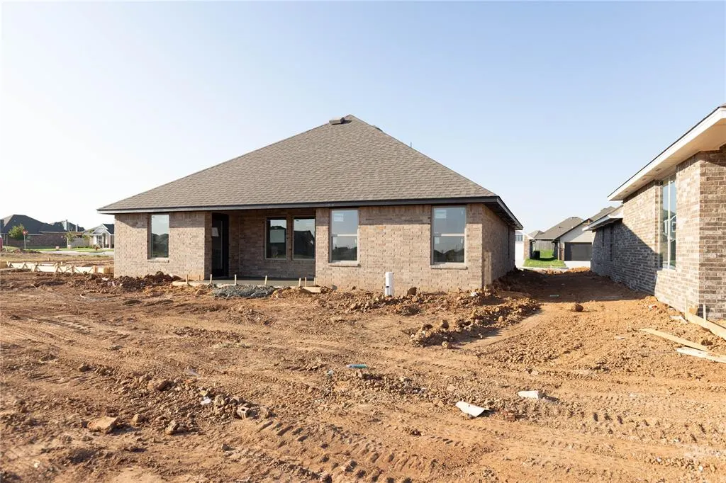 Photo 24 — 9217 NW 119th Street, Yukon, OK 73099
