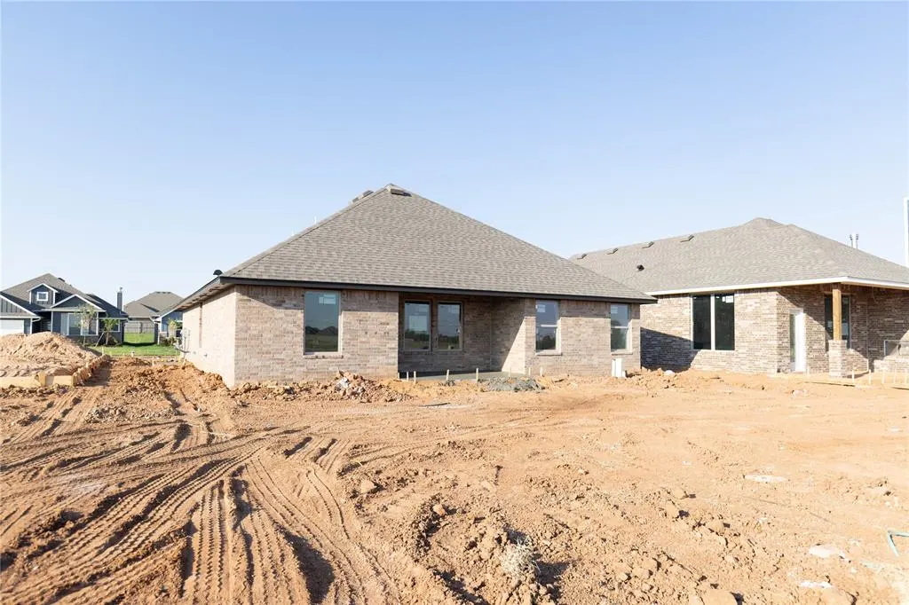 Photo 25 — 9217 NW 119th Street, Yukon, OK 73099