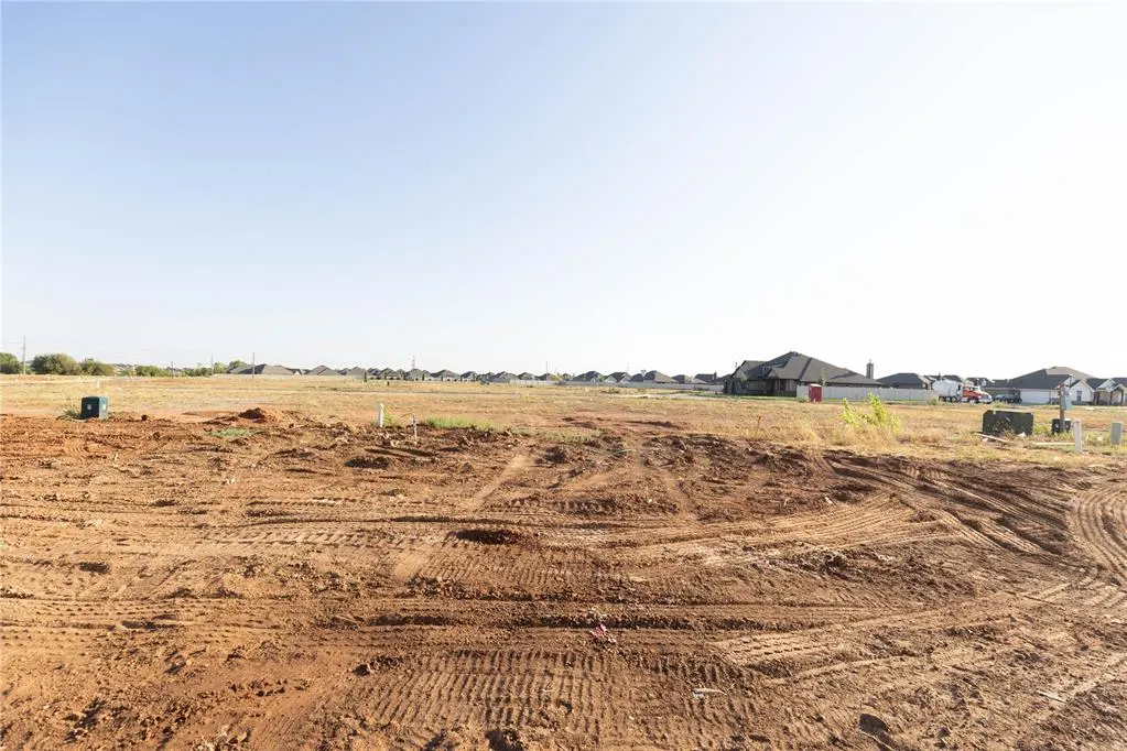 Photo 27 — 9217 NW 119th Street, Yukon, OK 73099