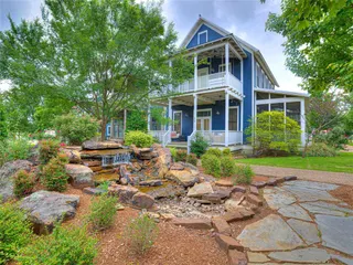Sold home at 35 S Center Lane