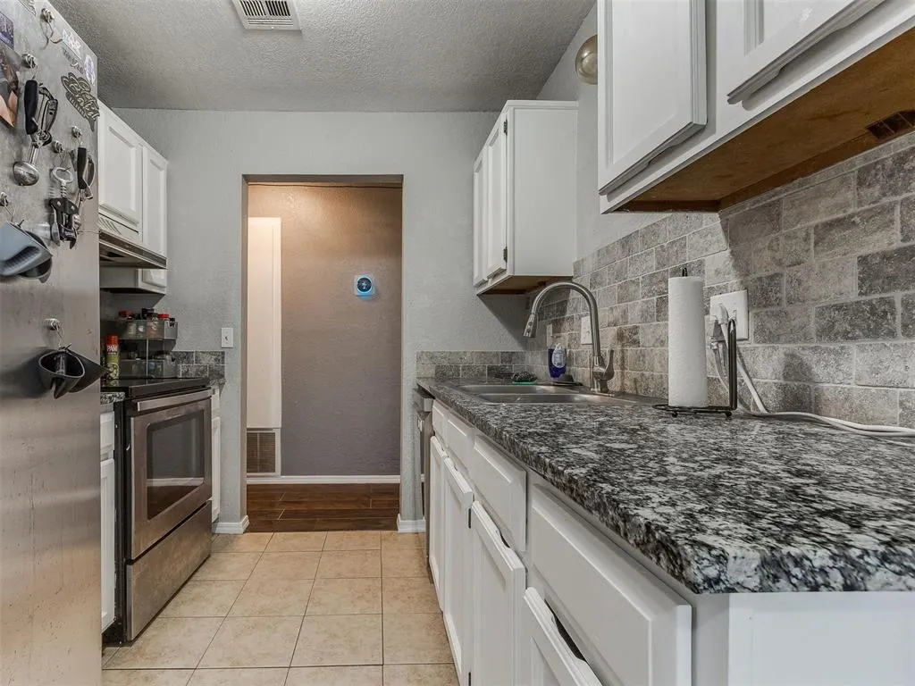 Photo 14 — 432 Dauphin Avenue, Edmond, OK 73034