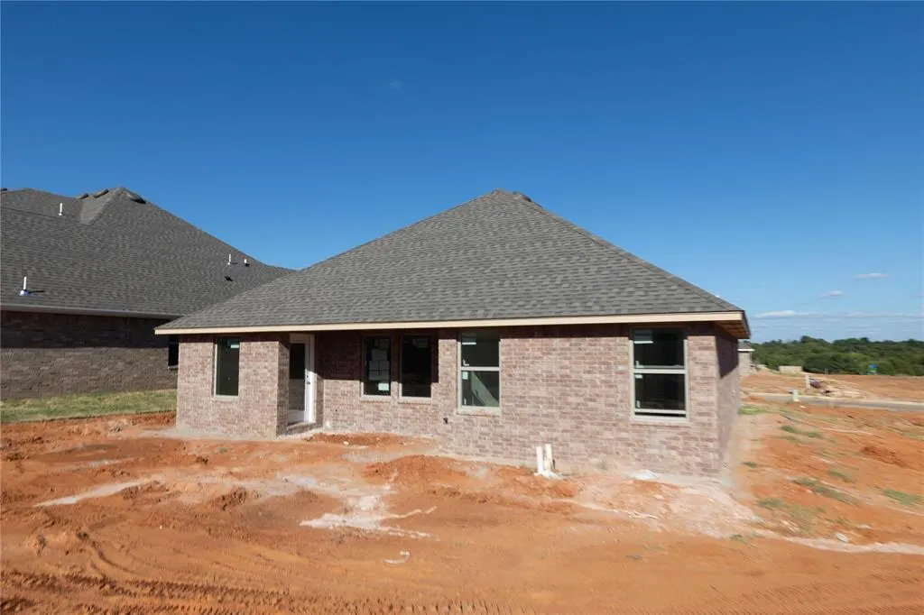 Photo 17 — 805 Westfall Boulevard, Choctaw, OK 73020