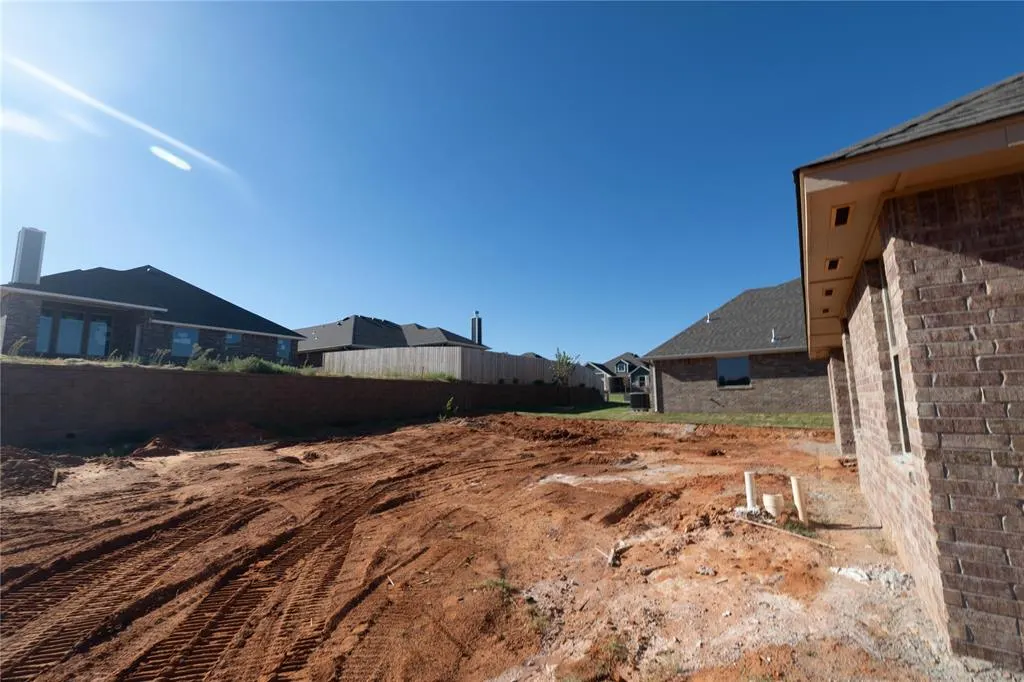 Photo 19 — 805 Westfall Boulevard, Choctaw, OK 73020