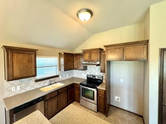 Photo 22 — 433 Argos Road, Yukon, OK 73099