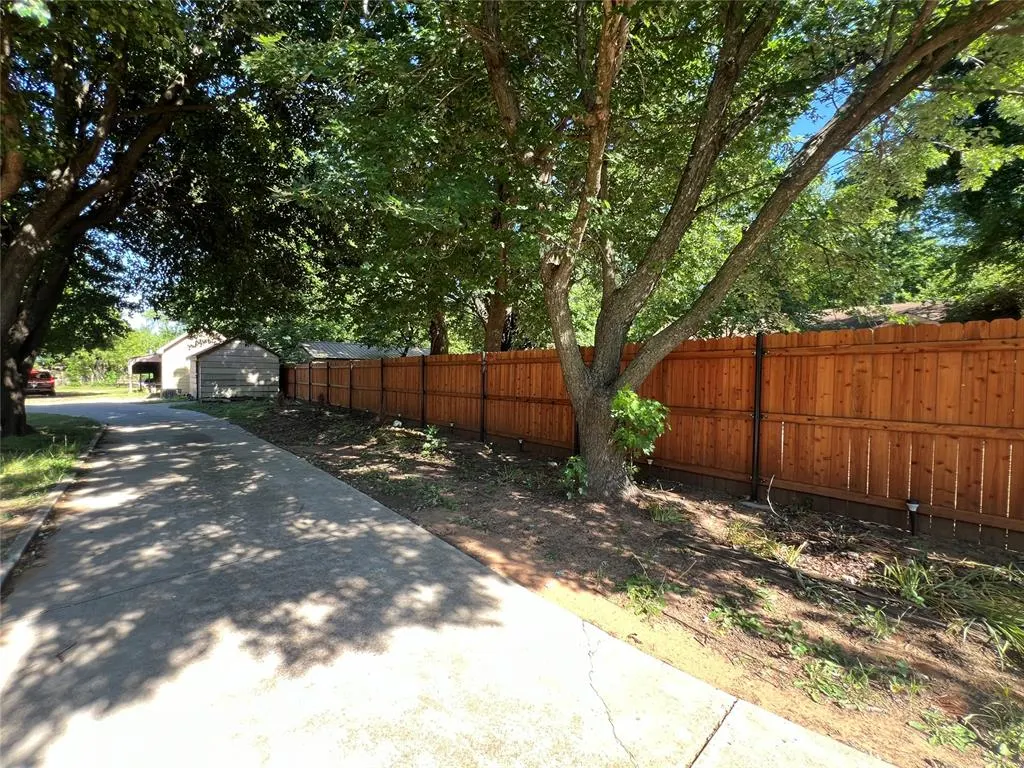 Photo 41 — 229 E Juniper Lane, Mustang, OK 73064