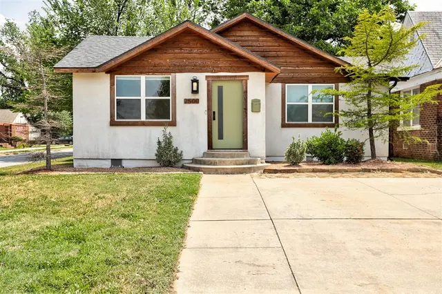 Front exterior — 2500 NW 21st Street, Oklahoma City, OK 73107