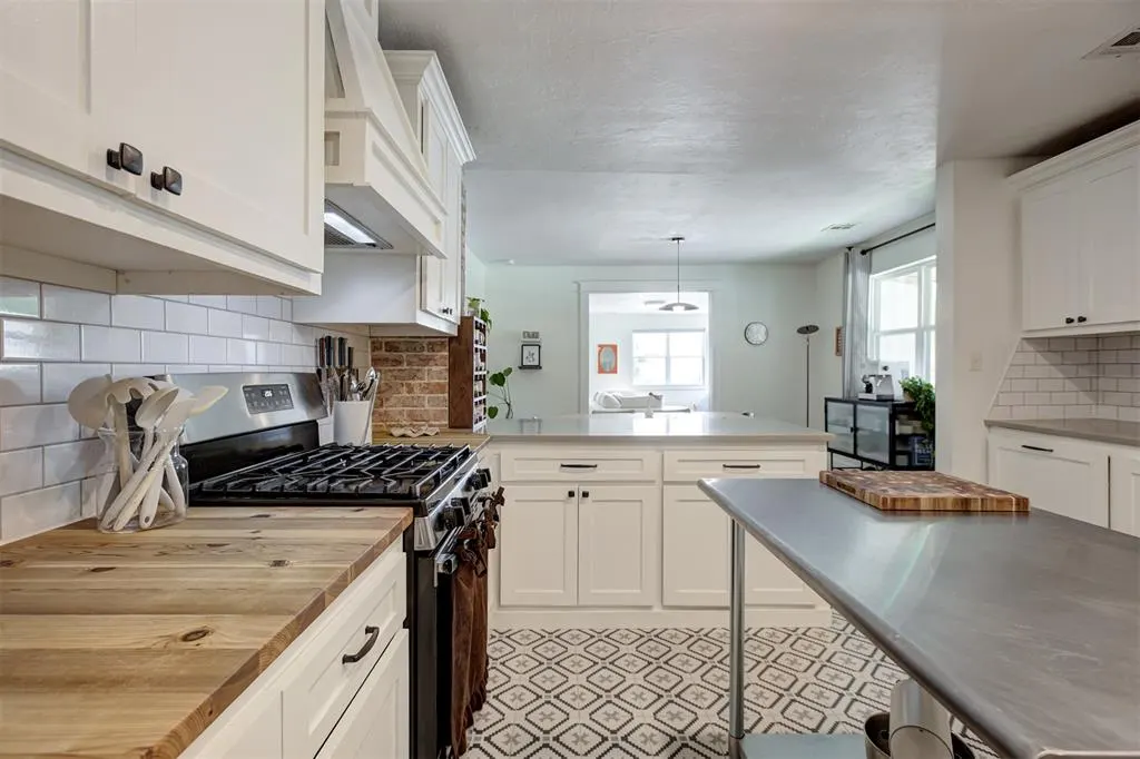 Photo 19 — 2500 NW 21st Street, Oklahoma City, OK 73107