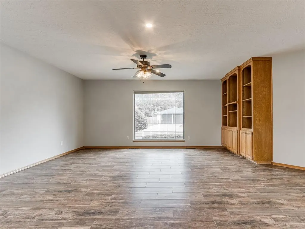 Photo 7 — 613 Inverness Court, Norman, OK 73072