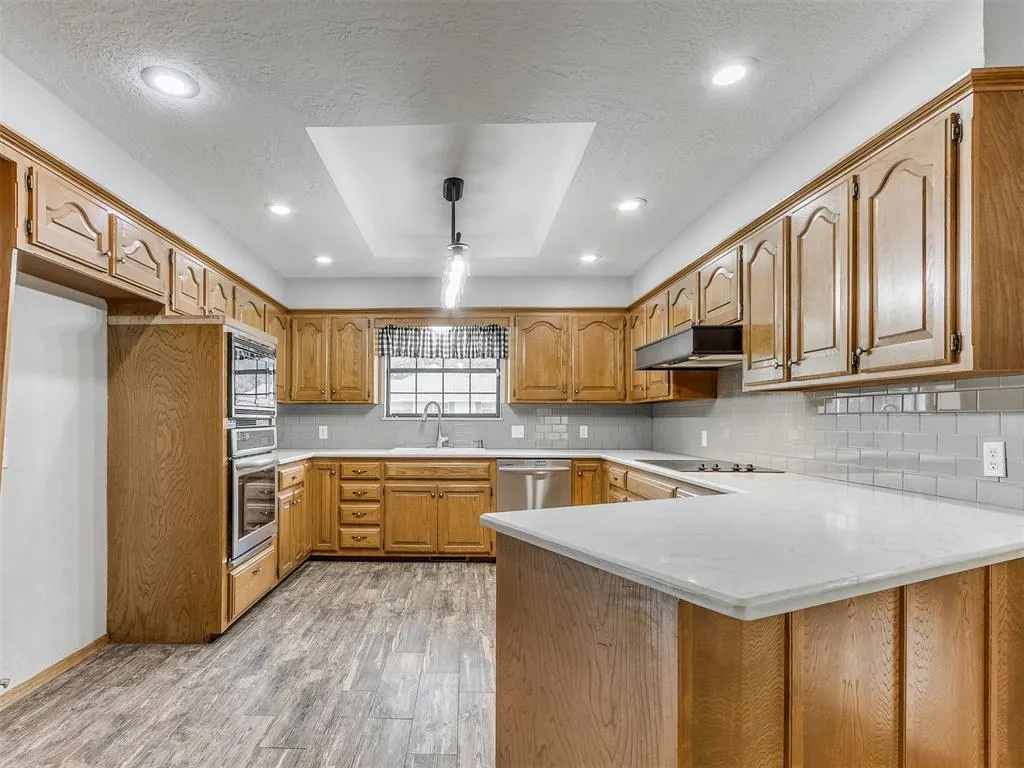 Photo 11 — 613 Inverness Court, Norman, OK 73072