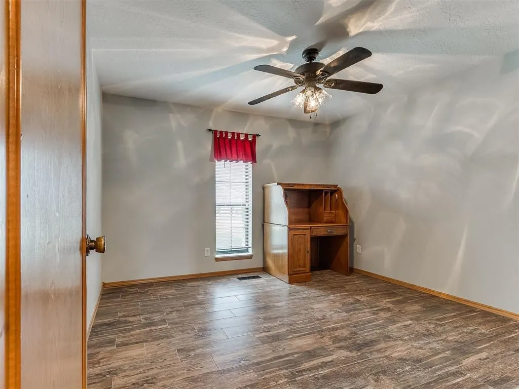 Photo 21 — 613 Inverness Court, Norman, OK 73072