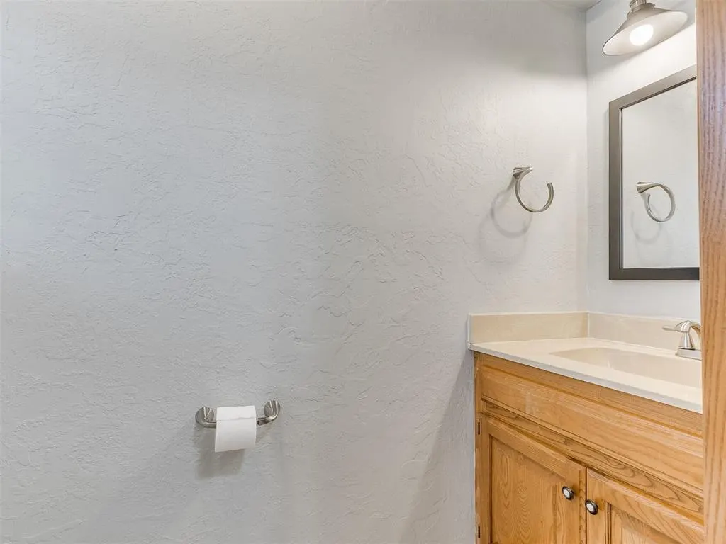Photo 23 — 613 Inverness Court, Norman, OK 73072
