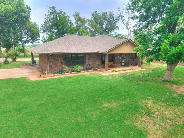 Photo 7 — 2405 E Karen Terrace, Mustang, OK 73064