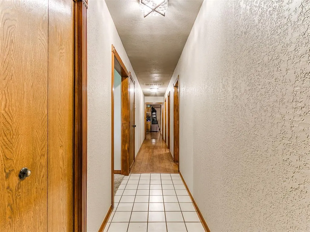 Photo 12 — 2405 E Karen Terrace, Mustang, OK 73064