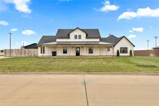 Sold home at 300 Murrel Avenue