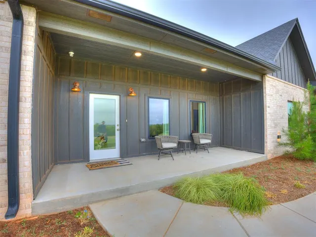 Photo 5 — 19050 Bobcat Ridge Court, Cashion, OK 73016