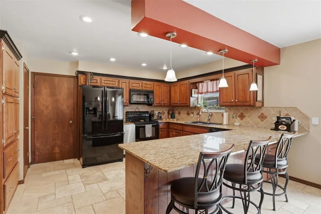 Photo 11 — 11404 Spring Creek Road, Oklahoma City, OK 73162