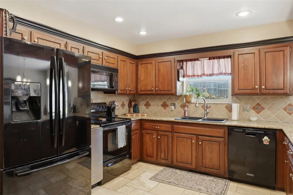 Photo 12 — 11404 Spring Creek Road, Oklahoma City, OK 73162