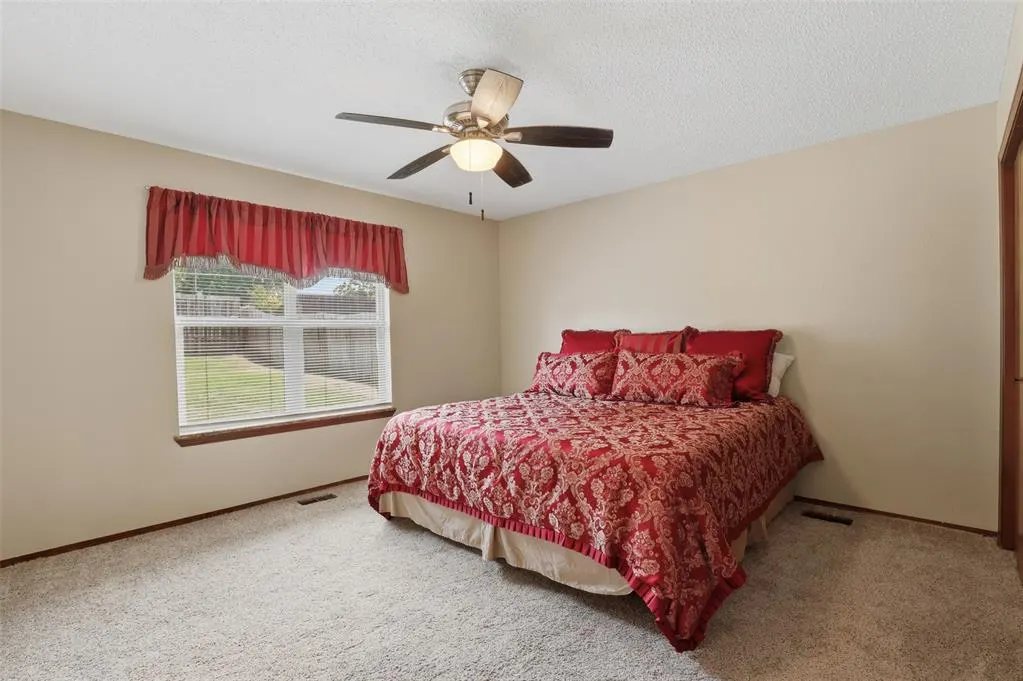 Photo 27 — 11404 Spring Creek Road, Oklahoma City, OK 73162