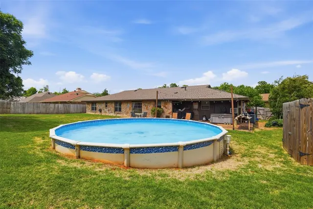 Photo 3 — 11404 Spring Creek Road, Oklahoma City, OK 73162