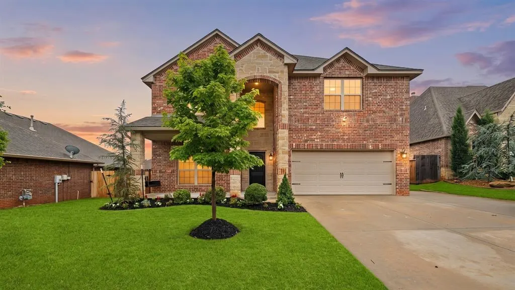 Front exterior — 1804 Flagman Street, Yukon, OK 73099