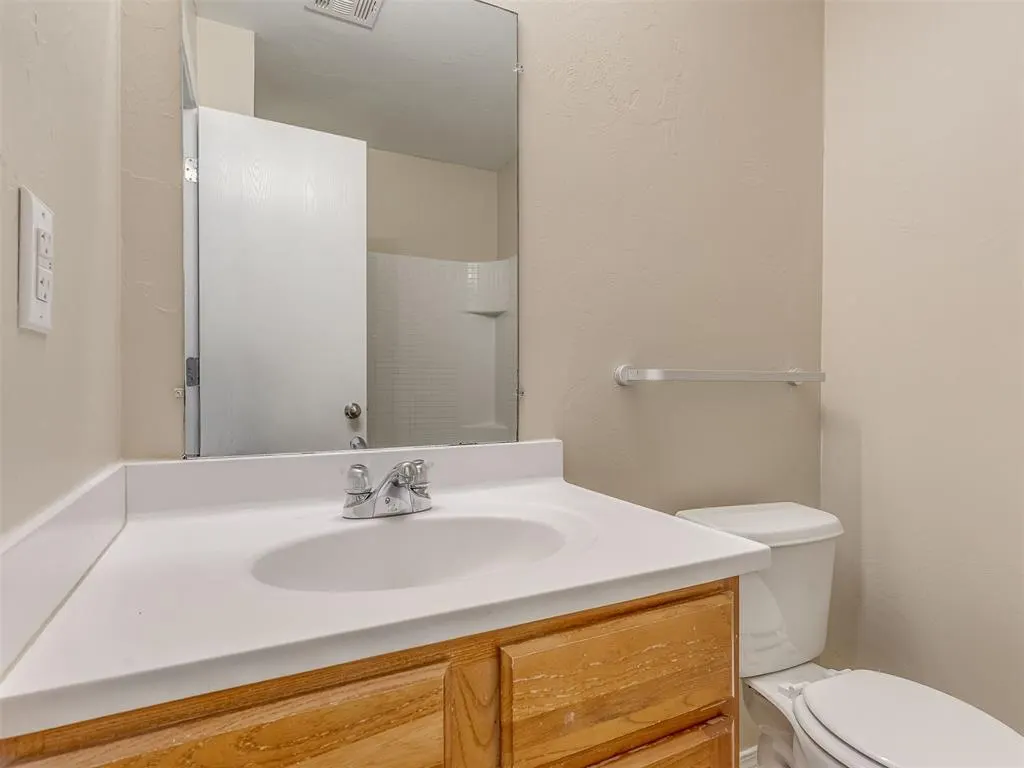 Photo 14 — 7809 Frye Lane, Oklahoma City, OK 73135