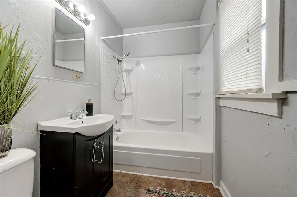 Photo 19 — 3809 NW 29th Street, Oklahoma City, OK 73107