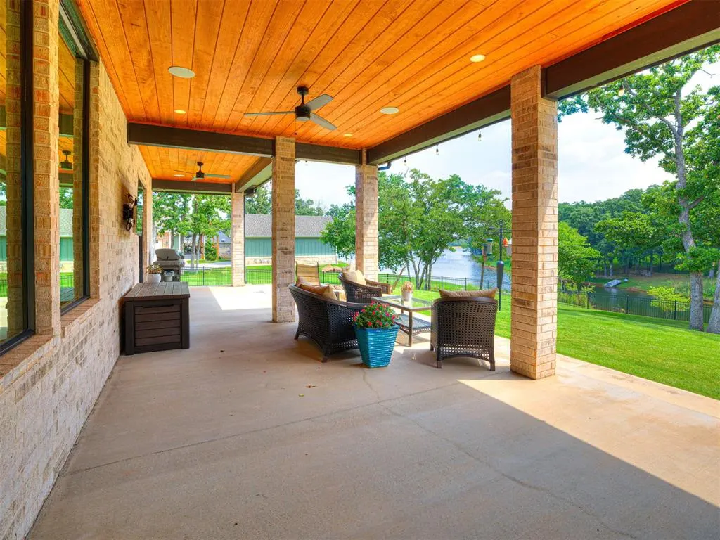 Photo 3 — 1824 Brook Bank Drive, Jones, OK 73049