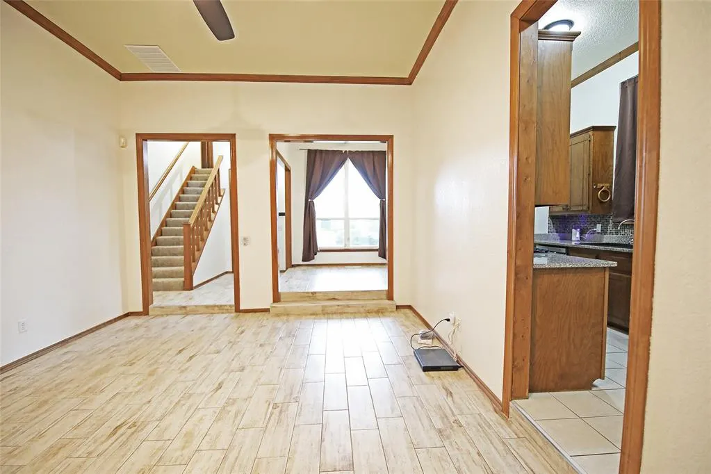 Photo 4 — 9301 Buttonwood Avenue, Moore, OK 73160