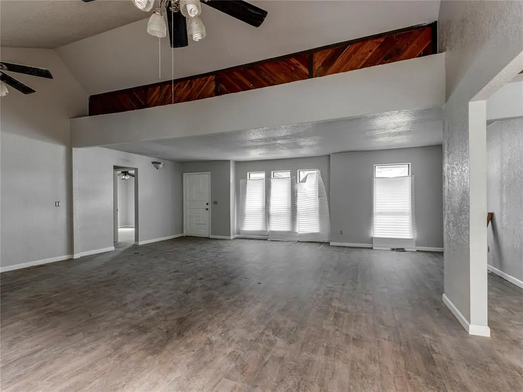 Photo 3 — 2512 Brookhaven Drive, Edmond, OK 73034