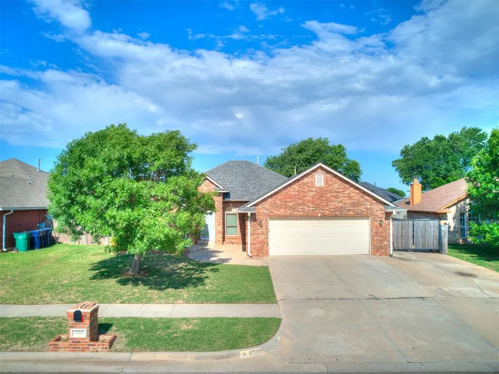 Photo 3 — 15509 Vicki Drive, Oklahoma City, OK 73170